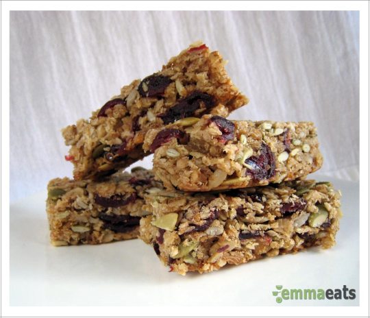 Chewy Cranberry Granola Bars [Dairy-Free] | EmmaEats