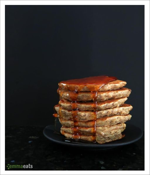 Oatmeal Banana Pancakes [vegan] | EmmaEats