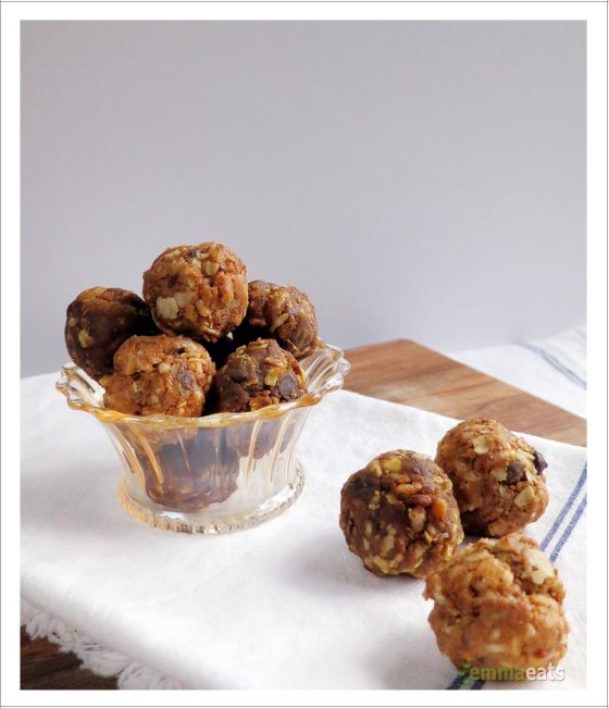 No-Bake Healthy Chocolate Chip Bites | EmmaEats